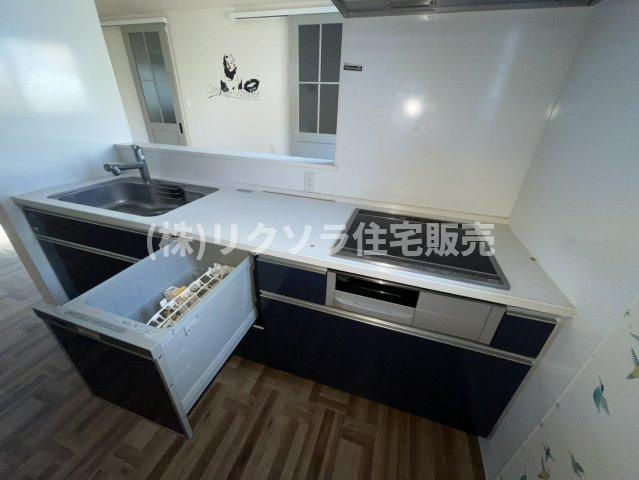 田口1丁目　中古一戸建てのキッチン|食器洗い乾燥機付き
■物件内覧・資金計画相談・住宅ローン相談、リフォーム相談、お問合せ受付中■
※当日・翌日のご内覧、ご相談はお電話でのお問合せがスムーズです！