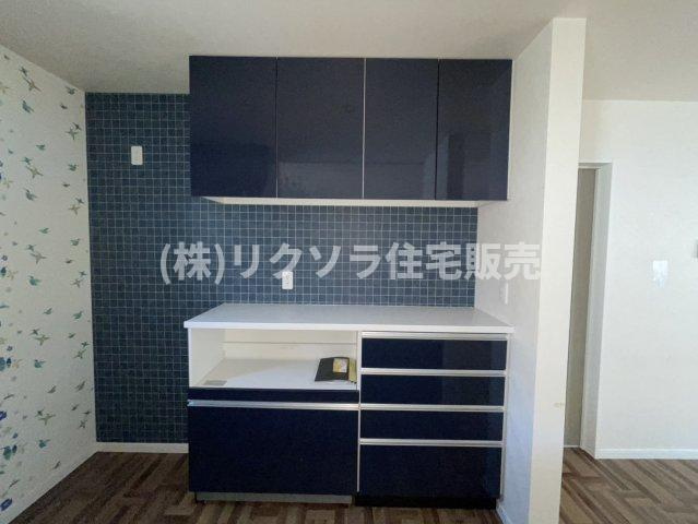 田口1丁目　中古一戸建ての収納|キッチン　カップボード
■物件内覧・資金計画相談・住宅ローン相談、リフォーム相談、お問合せ受付中■
※当日・翌日のご内覧、ご相談はお電話でのお問合せがスムーズです！