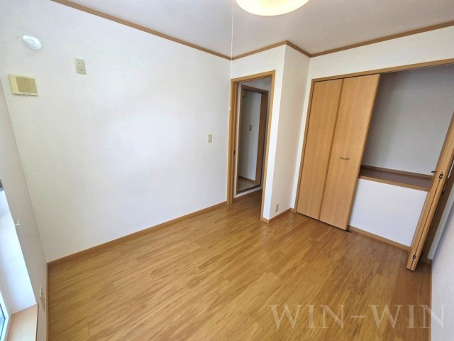 アヴァンツァーレ・イーストの洋室