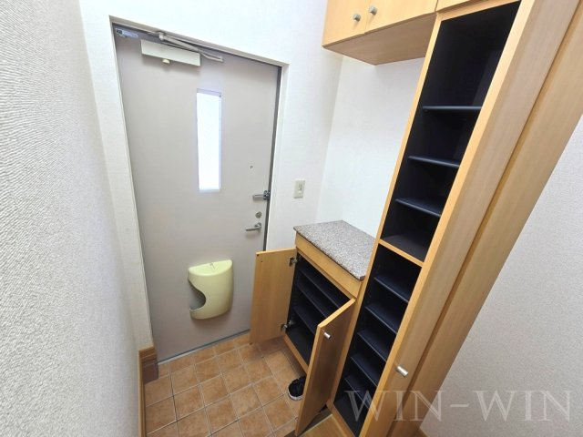 アヴァンツァーレ・イーストの玄関