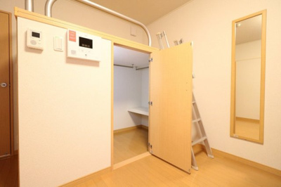 【寝室】 | エヌリバー