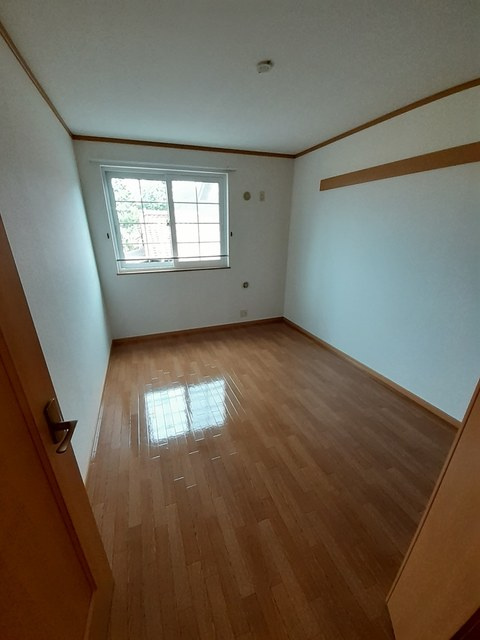 ア・ラ・モード　Ⅰの内装|全室フリーリングのお部屋です◎