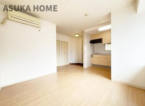 ノブビルホドガヤの居間・リビング|居間です