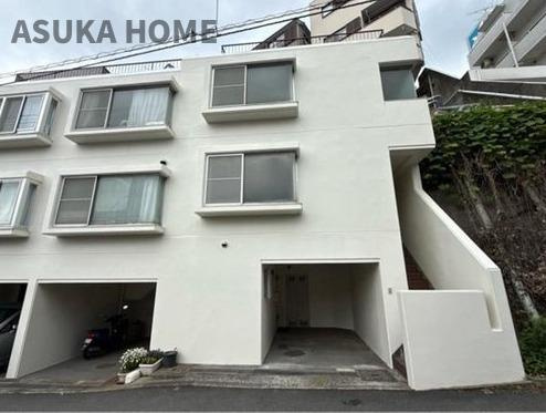 ノブビルホドガヤの外観|落ち着いた雰囲気の外観です