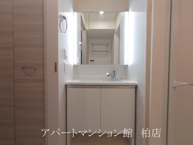 ソラーナ　フェリスの独立洗面台