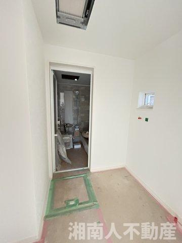 藤沢市石川２丁目５－２１新築戸建の玄関|毎日通る玄関はこちらです