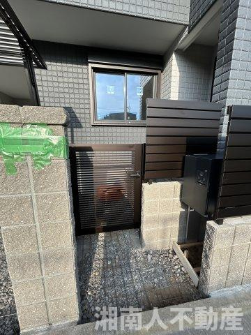 藤沢市石川２丁目５－２１新築戸建の玄関|玄関です