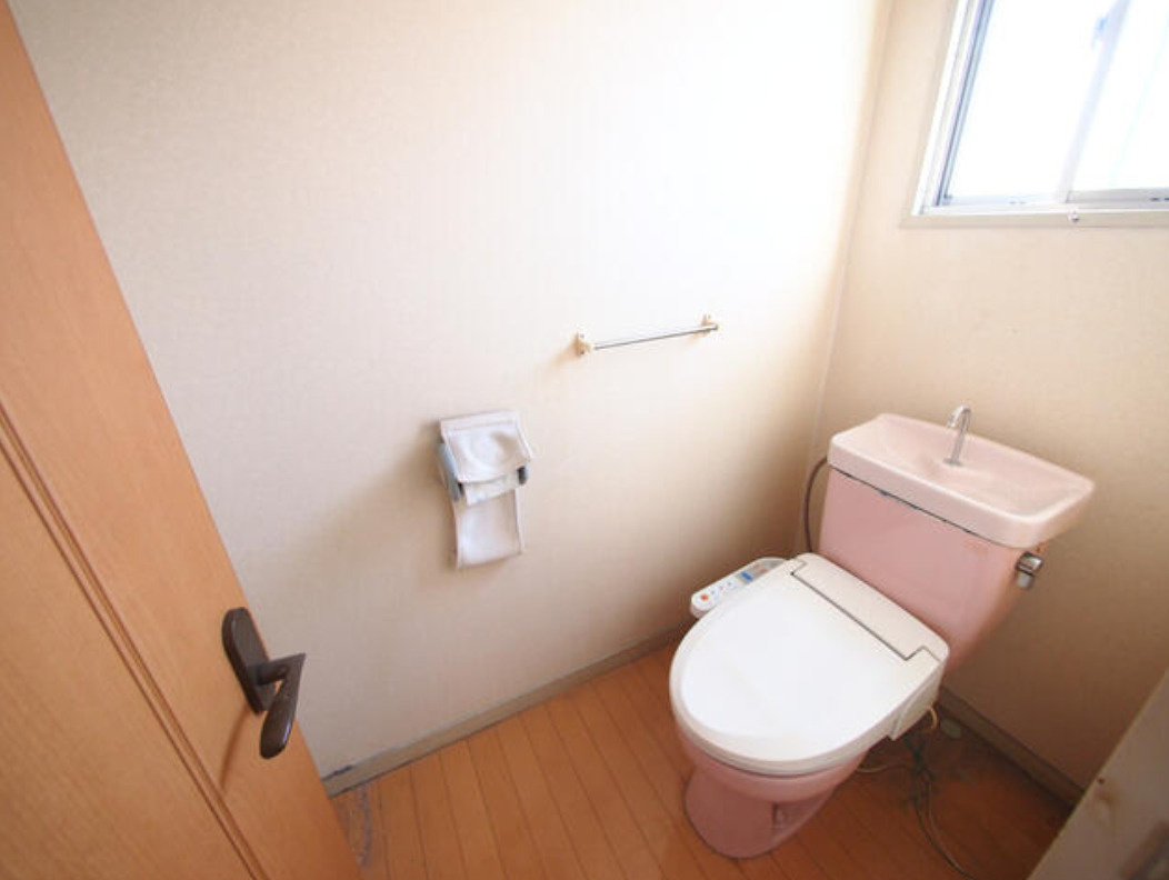 名古屋市南区城下町１丁目　収益マンションのトイレ