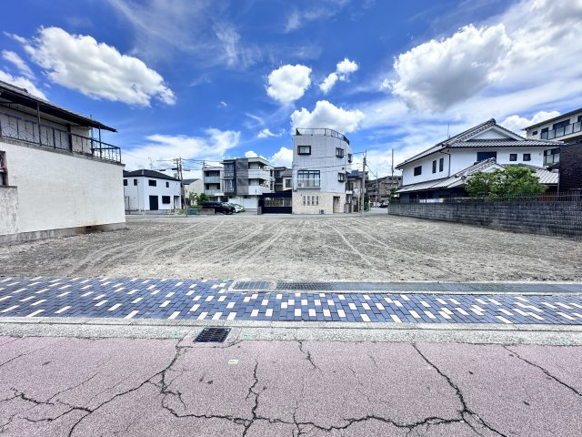FreeLife久々知11 3号地の前面道路含む現地写真