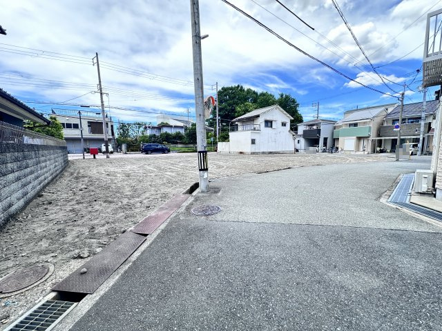 FreeLife久々知11　1号地の前面道路含む現地写真