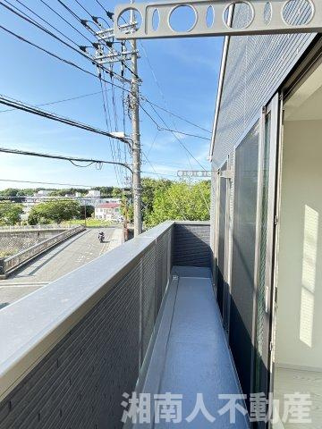 藤沢市城南３丁目１４８－２新築戸建のバルコニー|落ち着いた時間を過ごせるバルコニーです