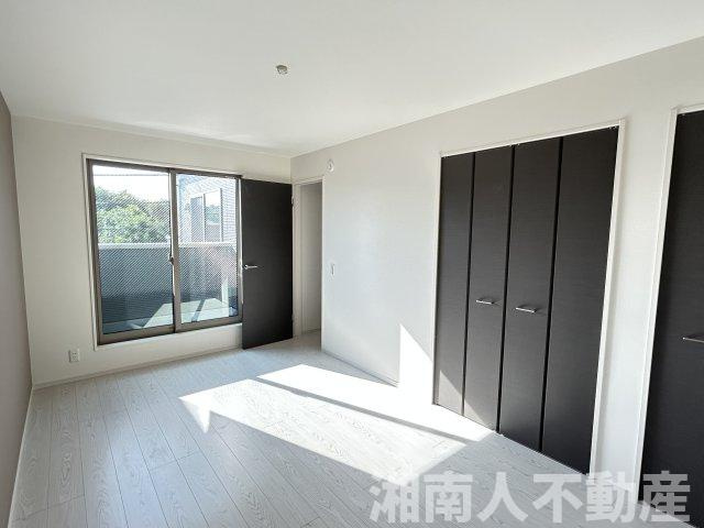 藤沢市城南３丁目１４８－２新築戸建の洋室|使い勝手のいい洋室です