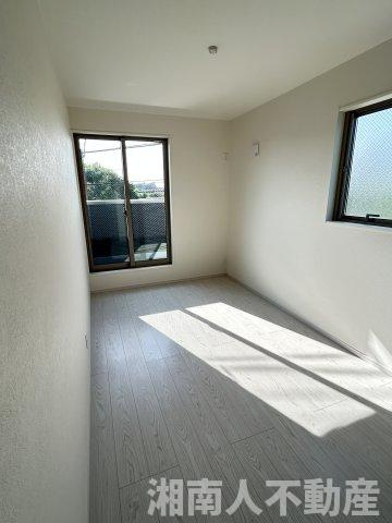 藤沢市城南３丁目１４８－２新築戸建の洋室|洋室です