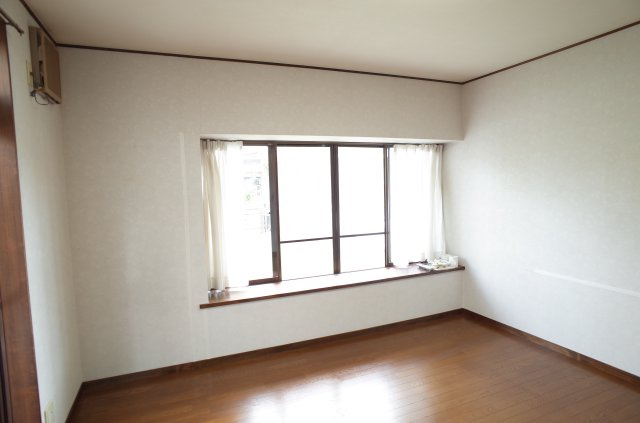 坂戸市泉町2丁目　中古戸建の居間・リビング