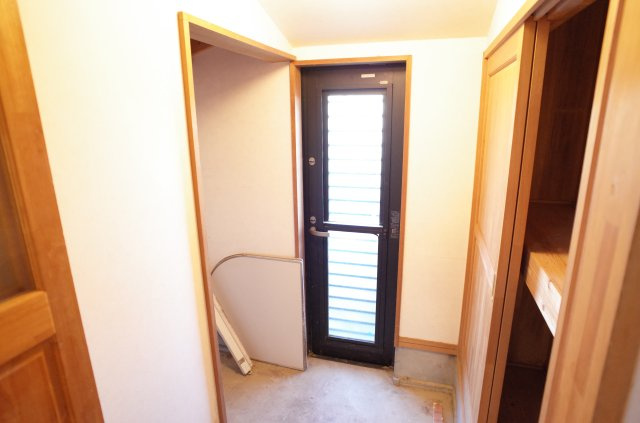 東松山市松山町1丁目　中古戸建（畑付き）の収納|玄関収納