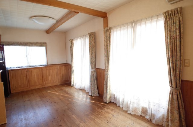 東松山市松山町1丁目　中古戸建（畑付き）の居間・リビング|２階 リビング