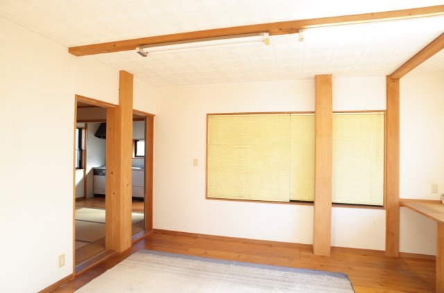 東松山市松山町1丁目　中古戸建の洋室|１階 事務所