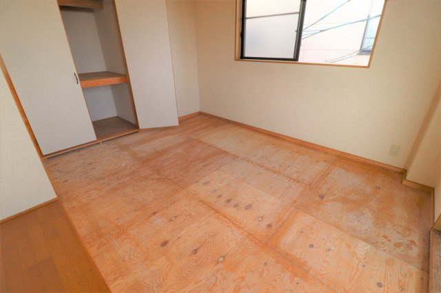 グリーンハイツBの和室