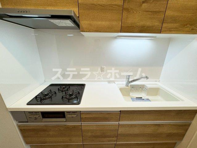 吹田ロイヤルマンションのキッチン|コンパクトなキッチンで掃除もラクラク