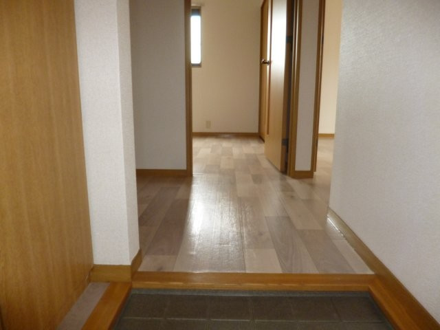 サンキャロットＡの玄関