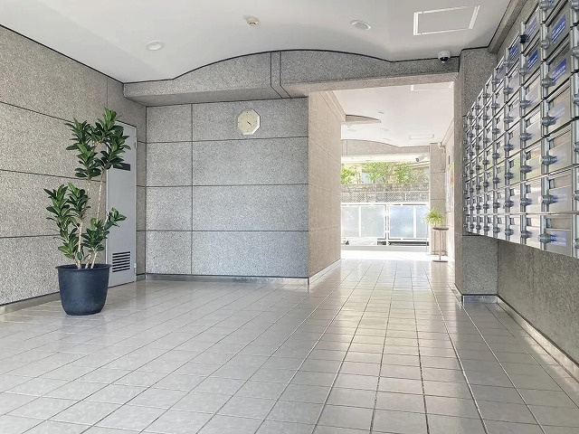 室町スカイハイツのロビー