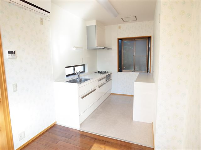 東松山市松葉町3丁目　中古戸建のキッチン