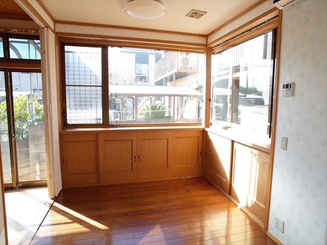 東松山市松葉町3丁目　中古戸建の居間・リビング