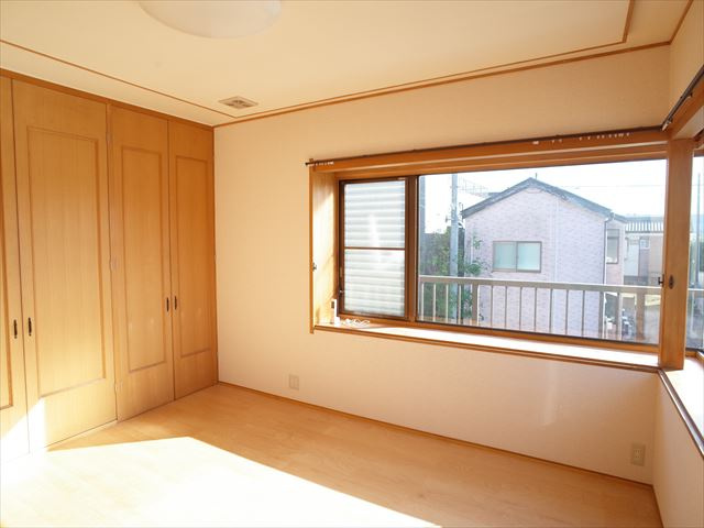 東松山市松葉町3丁目　中古戸建の洋室