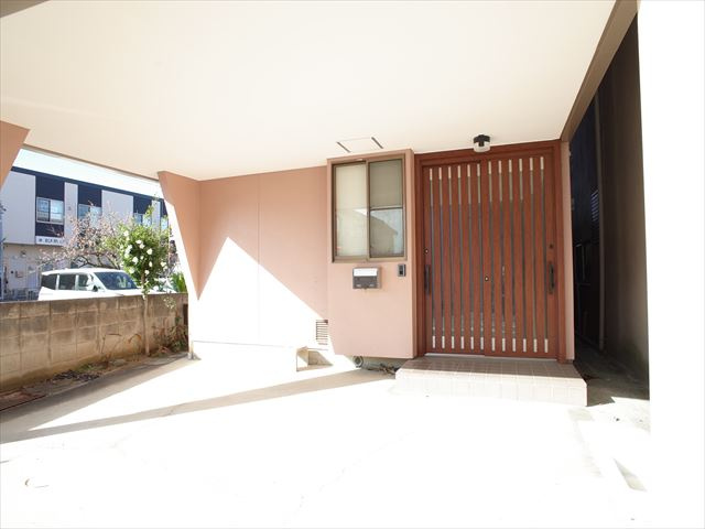 東松山市松葉町3丁目　中古戸建の駐車場