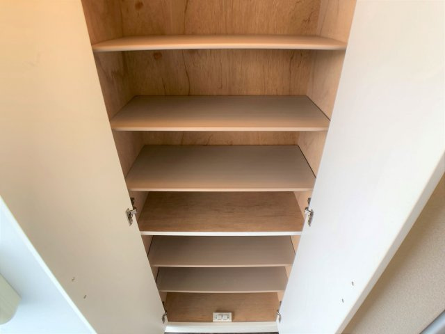 【玄関】 | 設備・使用は号室により異なる為、現況を優先いたします。