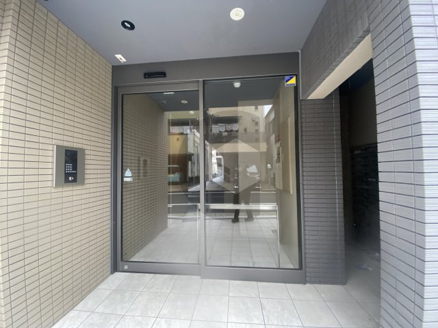 Ｍ’ｓマンション長栄寺のエントランス