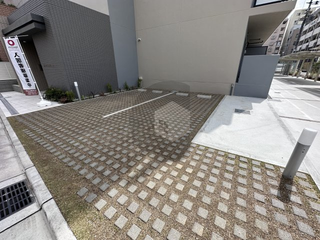 Ｍ’ｓマンション長栄寺の駐車場