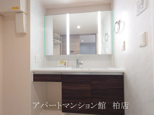 コニフェールⅢの独立洗面台