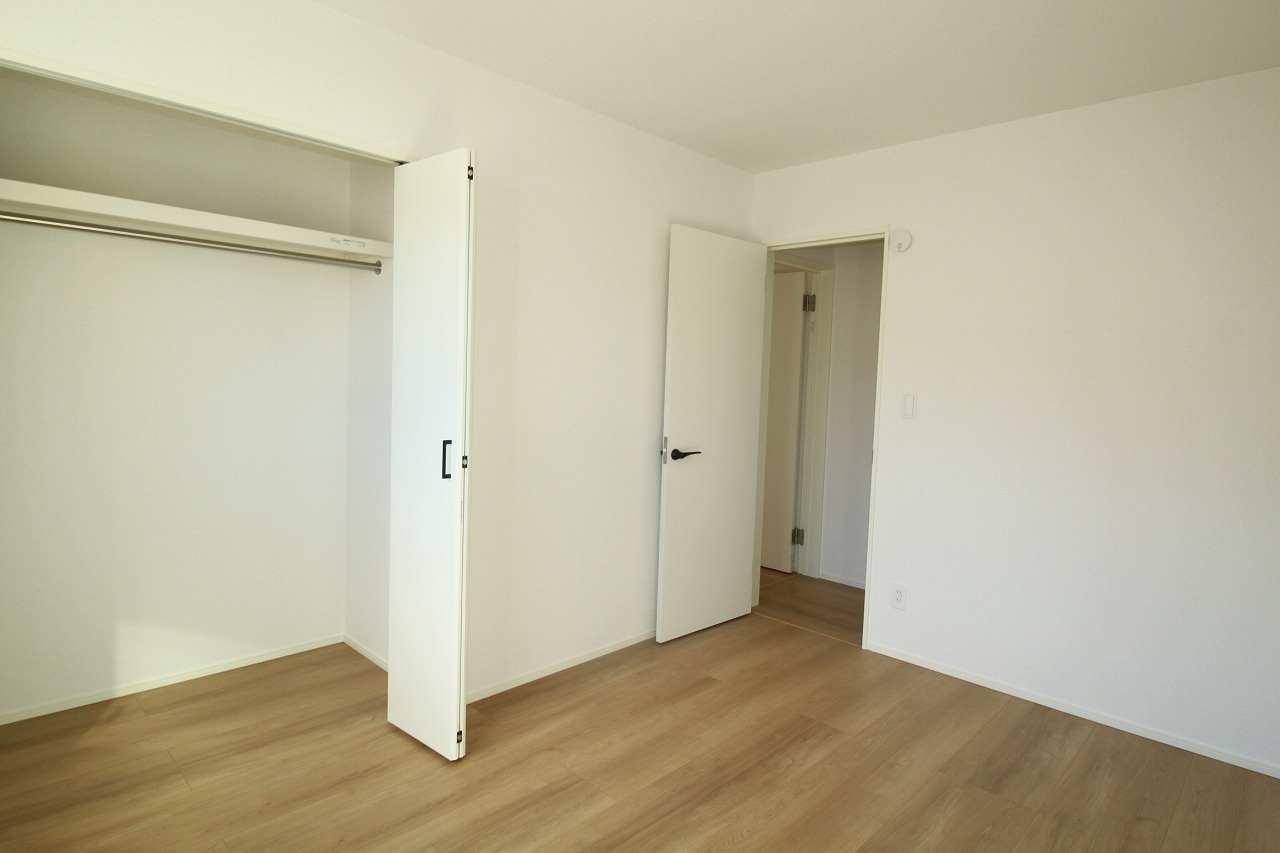 香美市土佐山田町宝町4丁目　3号棟（全5区画）　新築戸建の洋室|2F　南の部屋　6.0帖