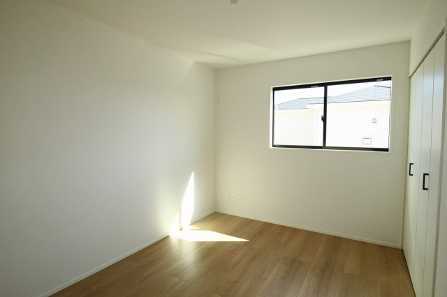 香美市土佐山田町宝町4丁目　3号棟（全5区画）　新築戸建の洋室|2F　南の部屋　6.0帖