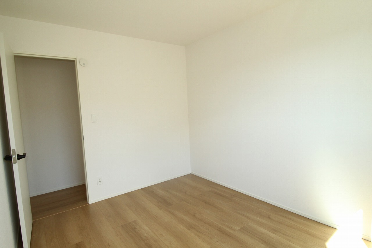 香美市土佐山田町宝町4丁目　3号棟　【内覧可能】（全5区画）　新築戸建の洋室|2F　南の部屋　6.0帖