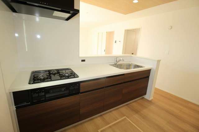香美市土佐山田町宝町4丁目　3号棟（全5区画）　新築戸建のキッチン