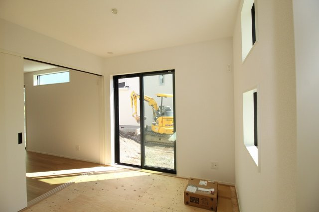 香美市土佐山田町宝町4丁目　3号棟　【内覧可能】（全5区画）　新築戸建の和室|1F　和洋室　4.5帖