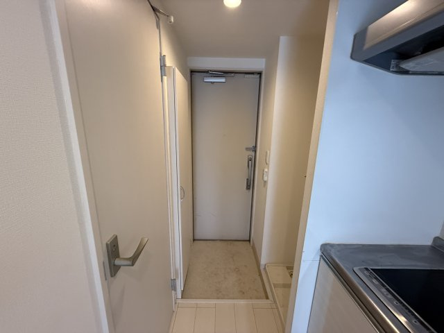 リブリ・岡町の玄関