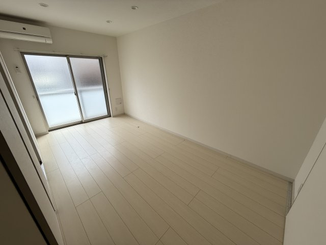 リブリ・岡町の寝室