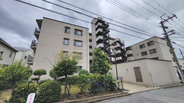 OTCハイツサンローゼの外観