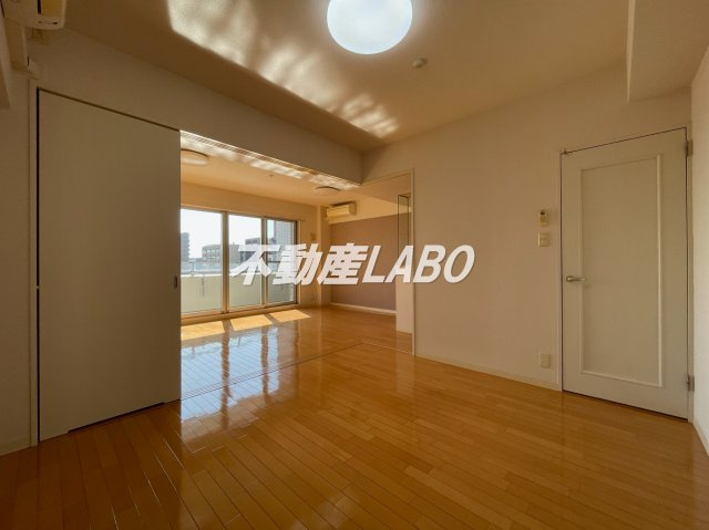 CITY SPIRE幸町の洋室