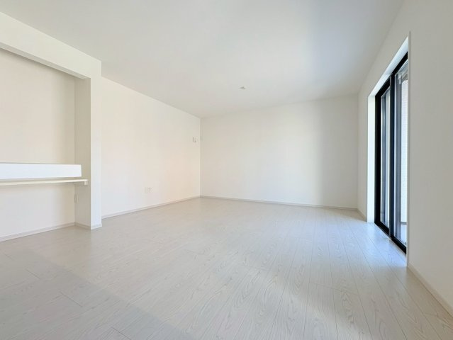 新築戸建　江南市古知野町2期　全2区画分譲の居間・リビング|別角度です。