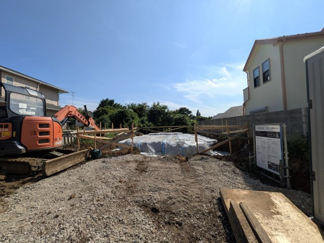 駐車場２台は当たり前よねぇ♪【保土ケ谷区仏向町】新築戸建の外観|現地建築中です