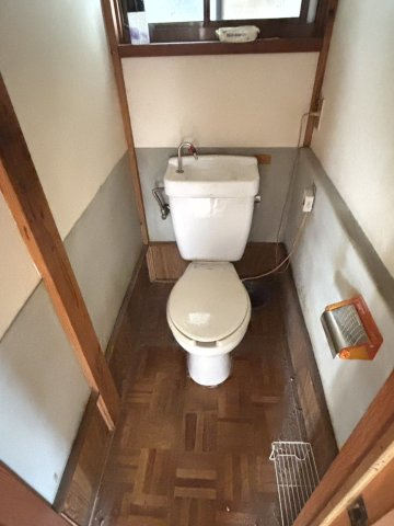 花ノ井賀沢貸家のトイレ