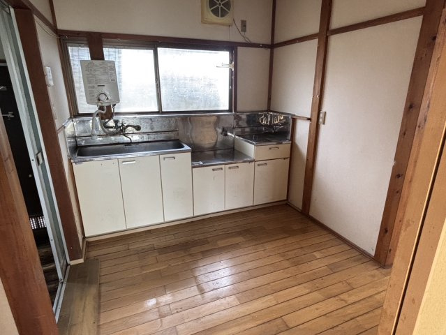 花ノ井賀沢貸家のキッチン