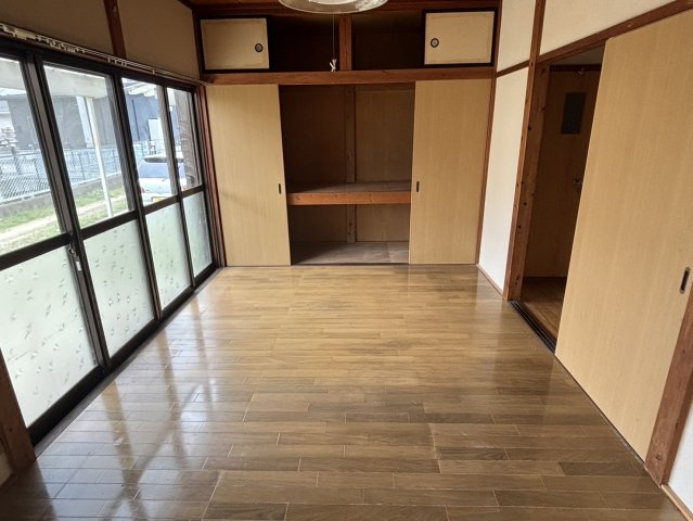 花ノ井賀沢貸家の洋室