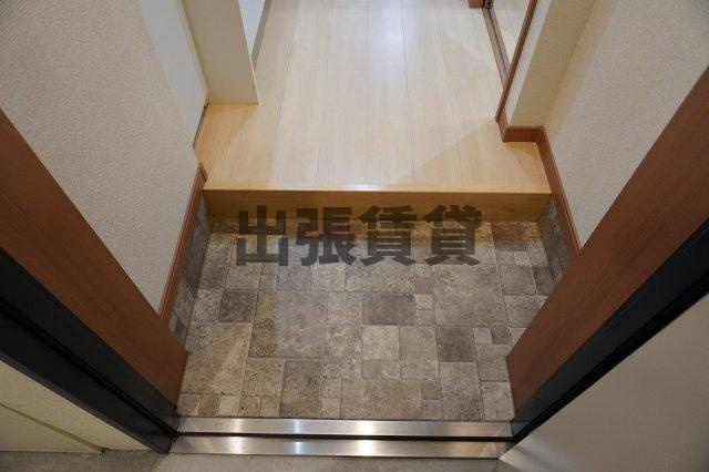 仲介手数料0！！ワイズタワー新栄の玄関