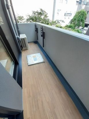 アンジュのバルコニー