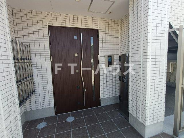 Albion新検見川のエントランス